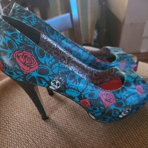 COPY - Iron fist size 11